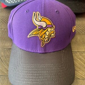 New Era Purple Minnesota Vikings medium/small flex fit